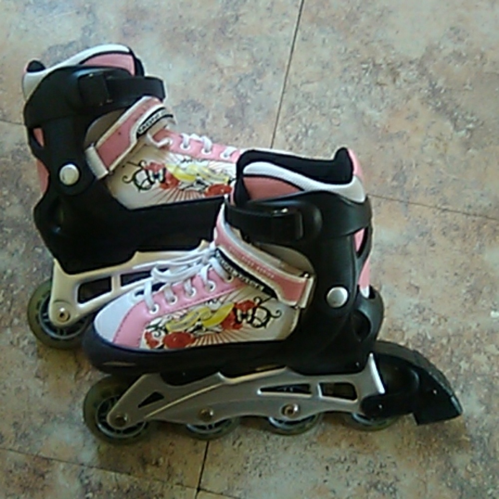 Mongoose girl's Rollerblades size 1-4